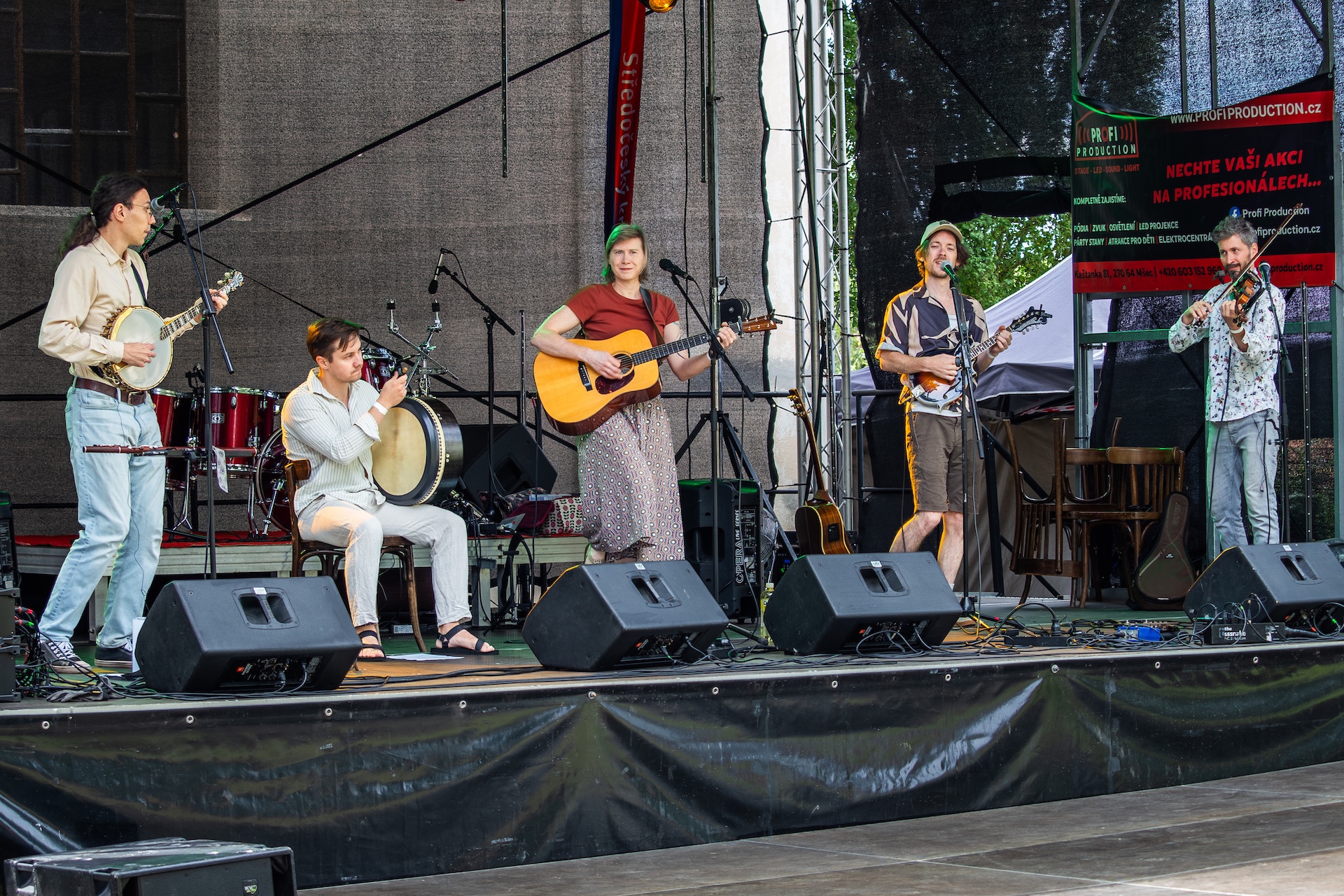Loes & The Celtic Link na festivalu Skotsko v Kostelíku 2026 | Foto: Jana Jarošů