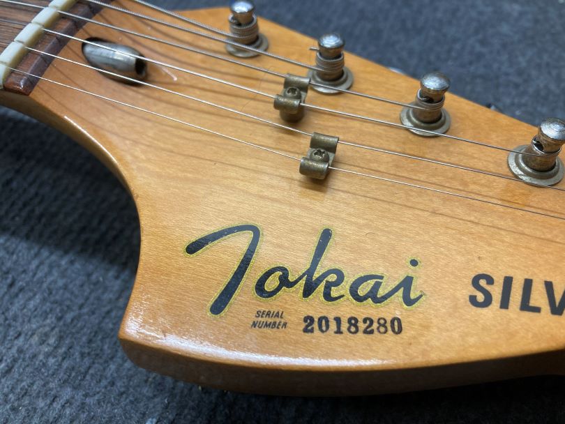 Japonská kopie Tokai kopírovala Fender logo