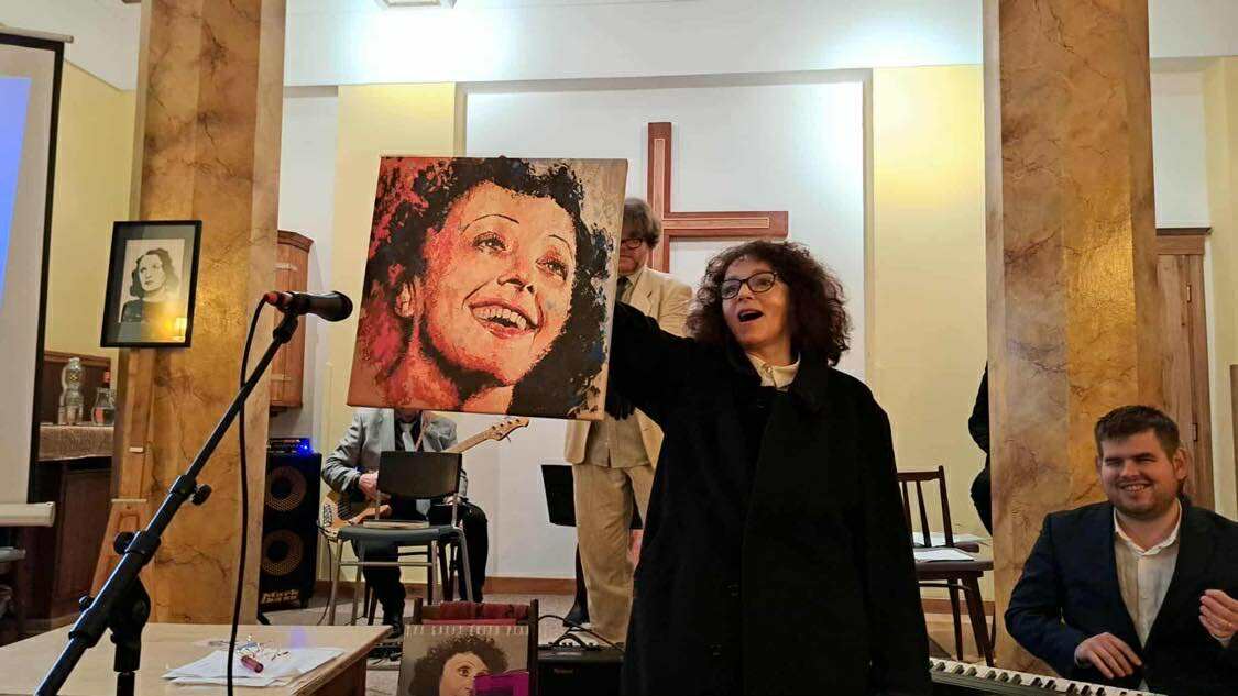 Chtěla jsem se naučit zpívat Édith Piaf. | Foto: archiv autorky