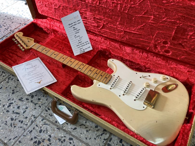 Mary Kaye Stratocaster Cunetto éra