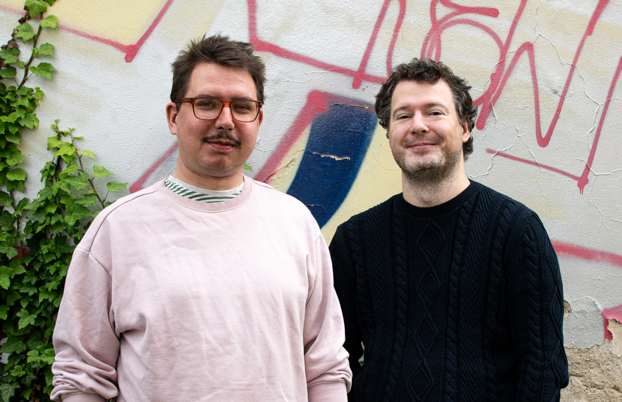 V živém nahrávání podcastu Redneck & Beneš se redaktor Voxpotu Matěj Schneider a amerikanista Jan Beneš ohlédnou za prvním rokem Trumpovy re-prezidentury. | Foto: Alarm