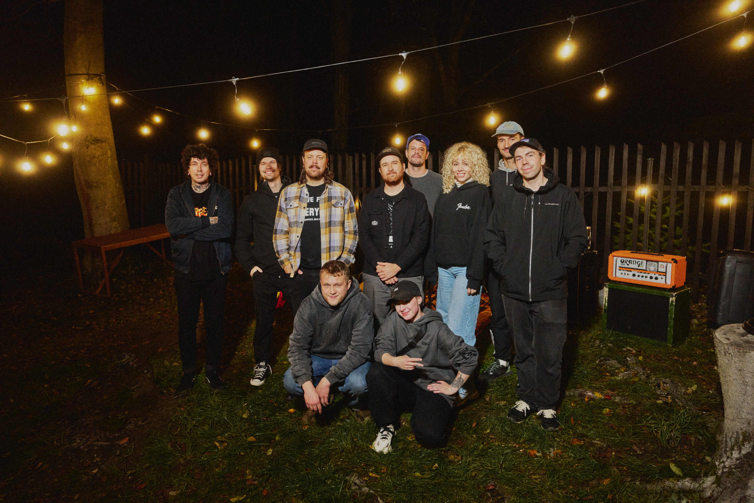 Na Slapech jsme se ubytovali se v chatě v lese a o pár týdnů později jsme tam natočili i videoklip k nejnovějšímu singlu Stráž. | Foto: Vojtěch Kuřátko