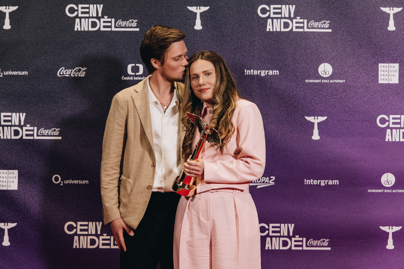 Anna Vaverková a její spoluhráč a manžel Liam Blomqvist. | Foto: Ceny Anděl 