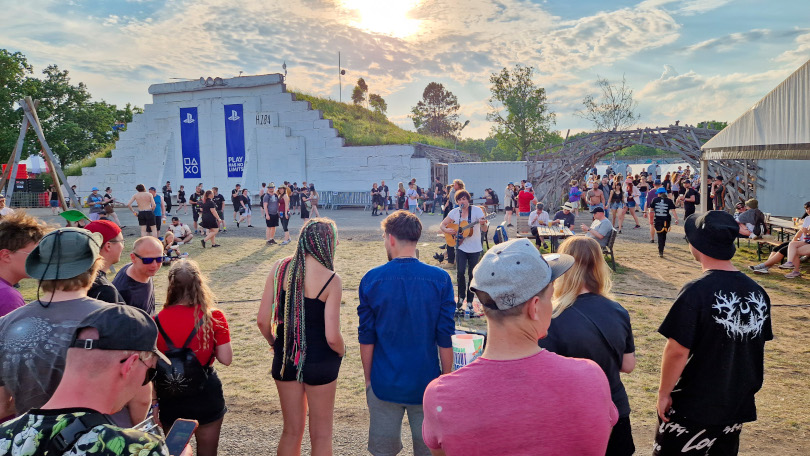 Neplánovaně jsem letos buskoval na Rock for People. A otevřelo mně to oči. | Foto: archiv autora