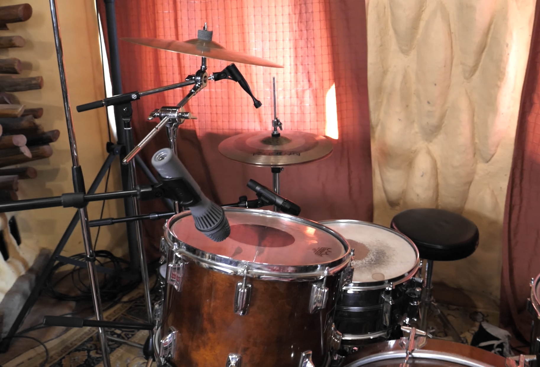 Nahrávání bicích | Foto: archiv kapely Boží muka