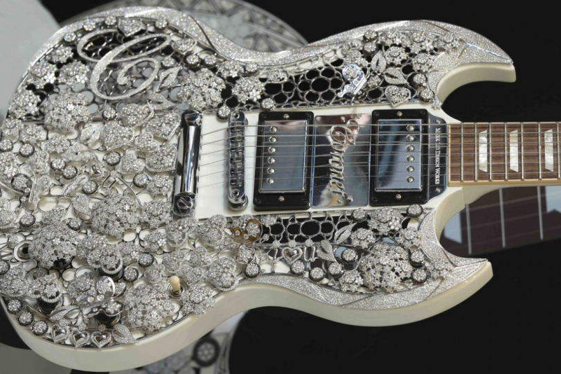 Gibson SG Standard s úpravou Aarona Schuma