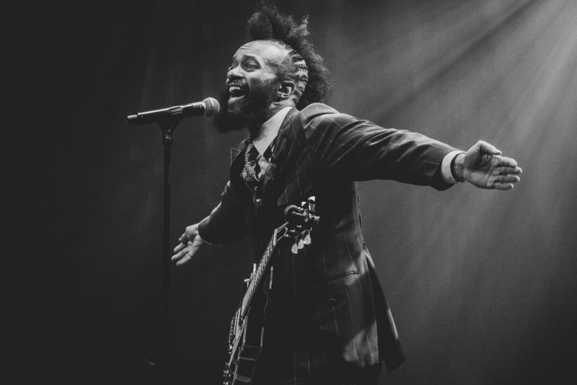 Fantastic Negrito je idealista. Boří konvence a věří, že když se něco posere, mělo by se to napravit | Foto: Peter-Koudstaal