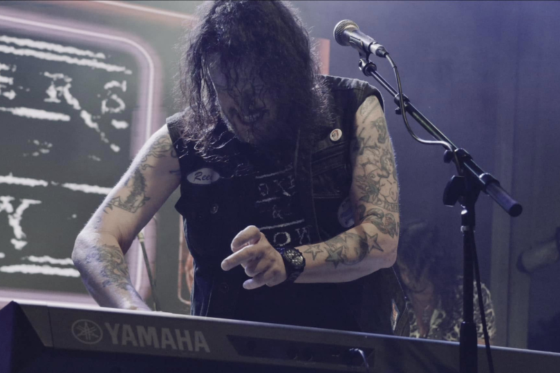 Deska neoplývá hity, ale za to na ní najdete promyšlený songwriting, upřímné texty a poctivou práci. | Foto: Facebook umělce