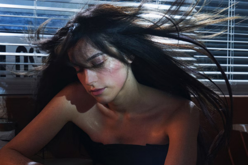 Jednou z hvězd festivalu MENT Ljubljana je francouzská umělkyně Oklou | Zdroj: MENT Ljubljana