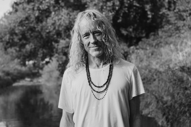 Koncert Alana Sparhawka není žádná pietní vzpomínka na Low, ale živý, fyzický a místy až očistný zážitek. | Foto: Mária Karľaková