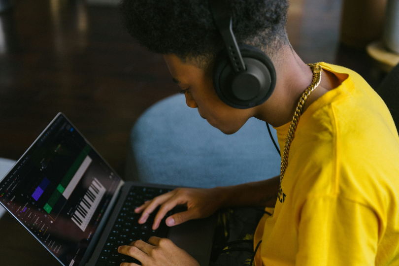 pokud jste na Macu, zkuste Garageband, pokud jste na PC, tak třeba Bandlab nebo Reaper. | Foto: Unsplash pokud jste na Macu, zkuste Garageband, pokud jste na PC, tak třeba Bandlab nebo Reaper. | Foto: Unsplash