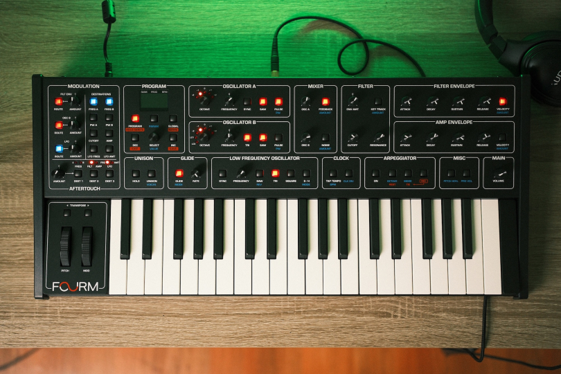 Vstup do Sequential světa nebyl nikdy dostupnější. Sequential Fourm v sobě nese oscilátor postavený na základech chipu z Prophet 5. Pořídíte ho ale za čtvrtinu ceny. | Foto: autor