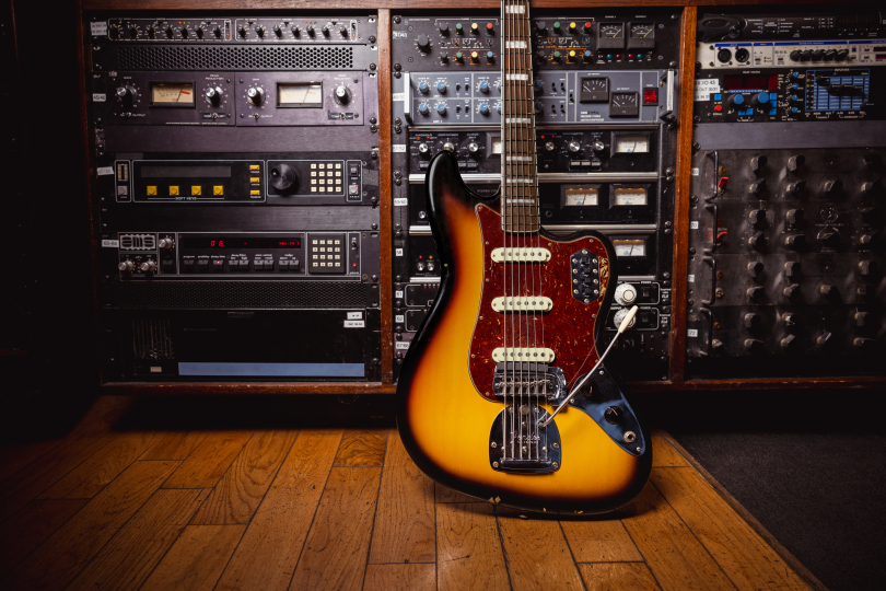 Nový George Harrison 1967 Bass VI kopíruje vzhled i detaily Harrisonova původního nástroje. | Foto: Fender