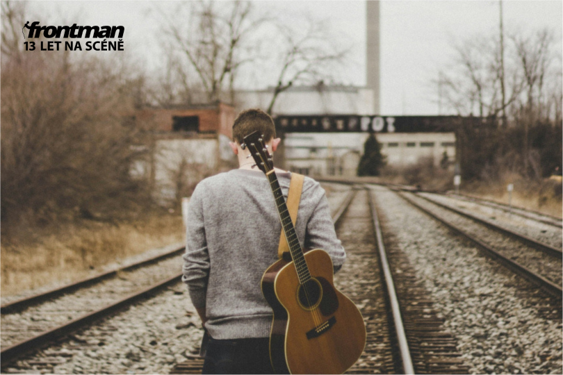 Možná zpytujete svědomí, jestli jste vážně museli po tom posledním nevydařeném koncertě v Zapadlé Lhotě poslat spoluhráče se vší pompou do háje  a odejít s futrálem hledat stopa do nejbližší civilizace. | Foto: Anika Huizinga (Unsplash)