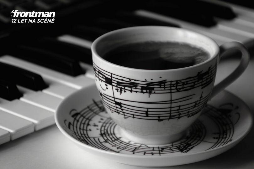 Tak, přiznejte se: kdo z vás doma nemá alespoň jeden hrnek s notovým motivem? | Foto: Lyudmila Izmaylova (flickr)