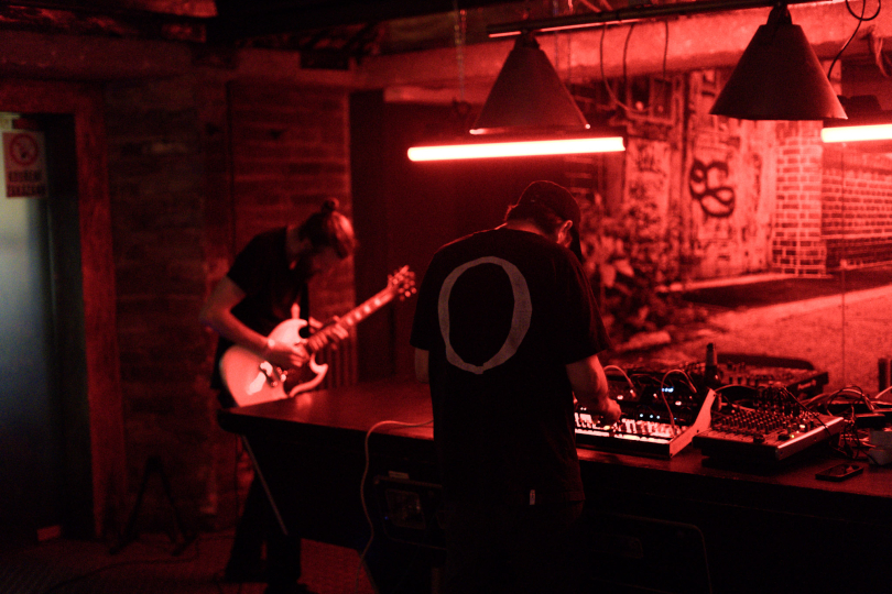 Experimentální noise duo Unorganized Distructure vystoupí v rámci Pre-RECONNECT letní stage. | Foto: archiv kapely