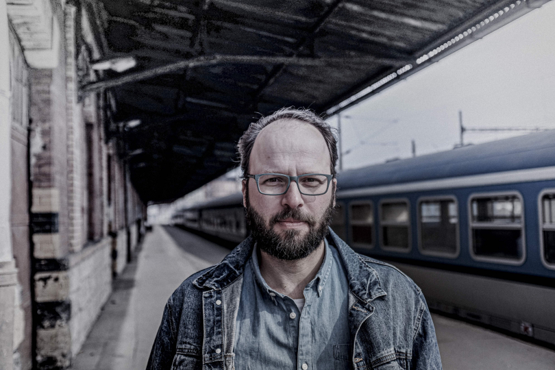 „Podle mě je možné spojit úplně cokoli – i zdánlivě nesourodé světy nebo kultury. Záleží jen na citu a ochotě přijímat nové věci.“ | Foto: Dušan Tománek „Podle mě je možné spojit úplně cokoli – i zdánlivě nesourodé světy nebo kultury. Záleží jen na citu a ochotě přijímat nové věci.“ | Zdroj: Dušan Tománek