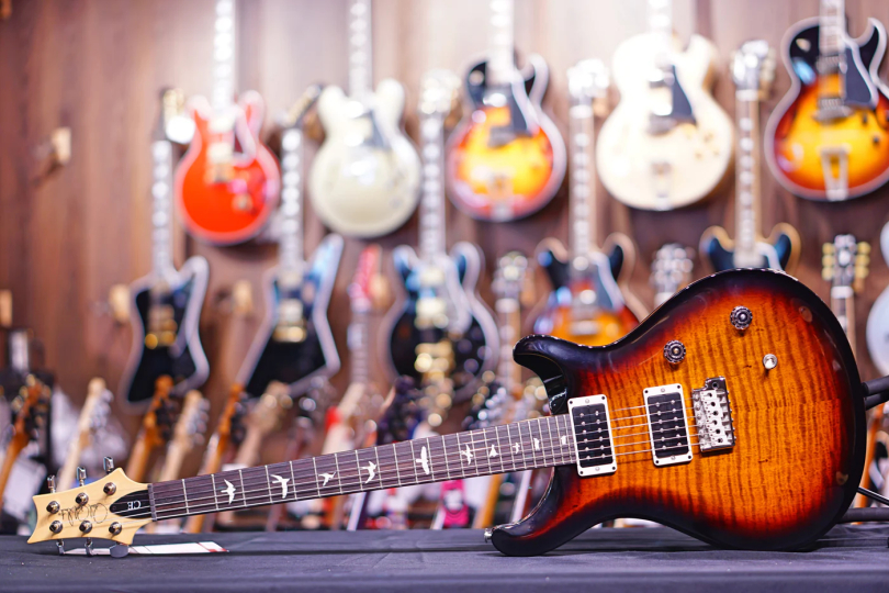 Jednou z cen Kytarové arény je nástroj PRS SE CE24 Vintage Sunburst. | Foto: PRS Guitars Jednou z cen Kytarové arény je nástroj PRS SE CE24 Vintage Sunburst. | Foto: PRS Guitars