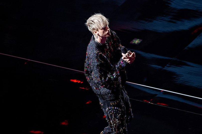 Machine Gun Kelly chtěl společně s Travisem Barkerem zvýšit zájem mladé generace o kytarovou muziku | Foto: Erik Drost Machine Gun Kelly chtěl společně s Travisem Barkerem zvýšit zájem mladé generace o kytarovou muziku | Foto: Erik Drost