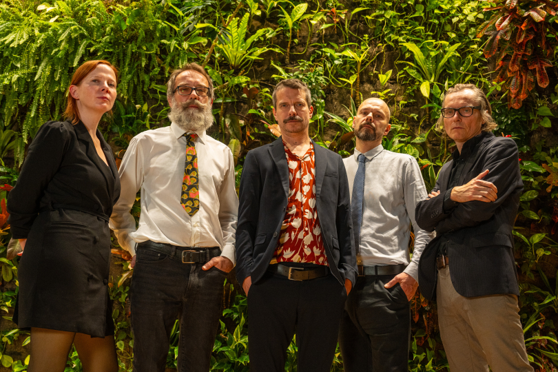 „Nechme umění lidem, AI ať si dělá reklamní prázdnotu,“ říkají Ivo Mikšovský a Ondřej Švandrlík z Nauzea Orchestra. | Foto: Tomáš Branda