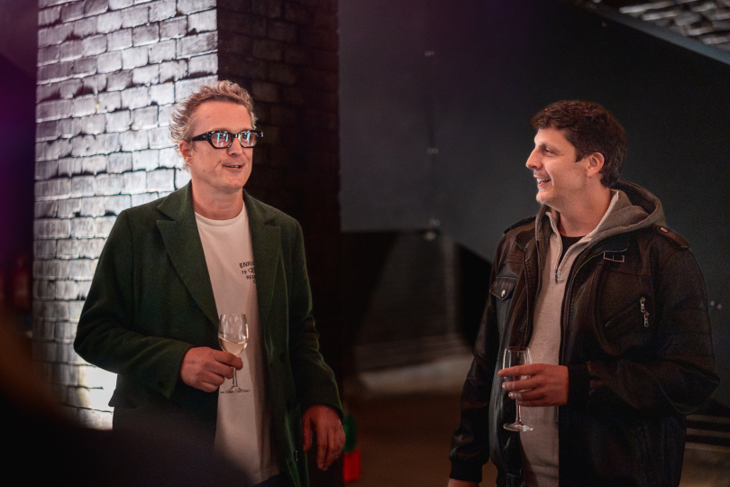 Petr „Kužel“ Blažek a Márton Náray stojí za konferenční částí letošního RECONNECTu. O české scéně, klubech, AI i cestách do zahraničí se mnou mluvil také Radovan Válek z festivalové části. | Foto: Štěpán Plucar