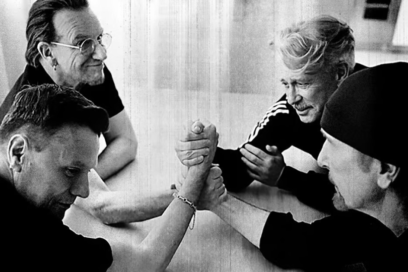 U2 se vrací ke své osvědčené roli morálního komentátora. | Foto: Anton Corbijn