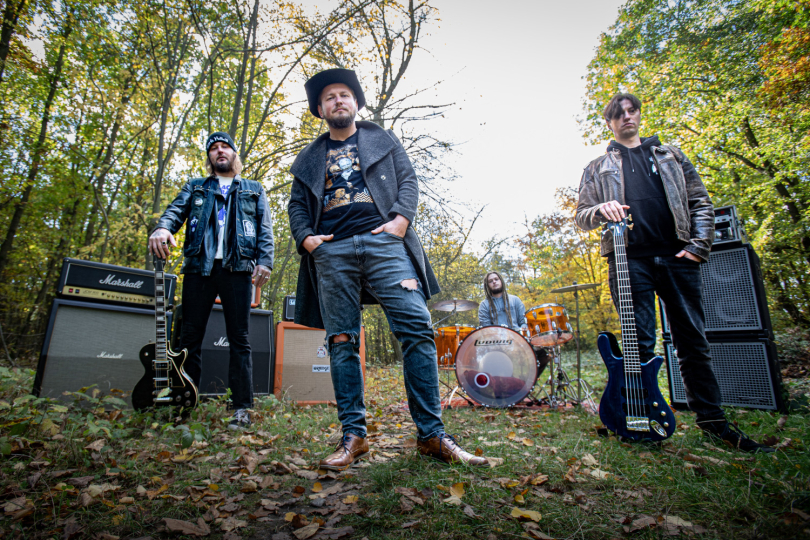  znít jako kapely ze 70. a 80. let. Trik je i v tom, že se musíš naučit tak hrát a přemýšlet nad muzikou jako v tý době. | Foto: archiv kapely