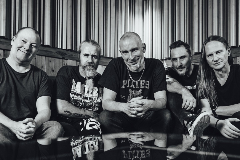 Legenda crossoveru stále sází na riffy, vztek a společenskou kritiku. | Foto: Peter Bjöns
