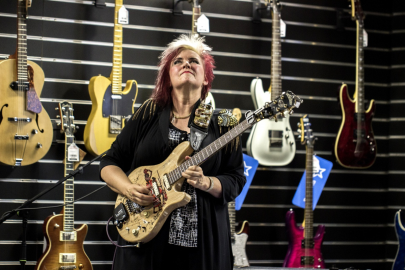 Jennifer Batten Jennifer Batten