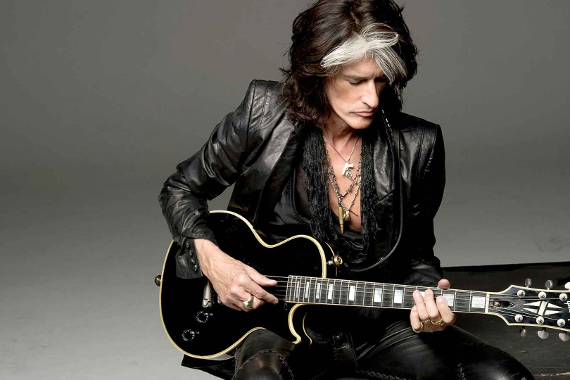 Jestliže Aerosmith ohlásili rozlučkové turné, je možná dobrá zpráva, že Joe Perry kytaru do žita jen tak rychle nezahodí. | Foto: oficiální web umělce