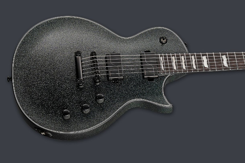Les Paul feeling v moderním balení: třpytivý finiš, aktivní Fishmany a rychlá hratelnost pro riffy i sóla. | Foto: ESP