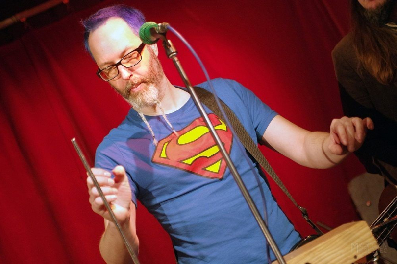 Martin Černý a theremin (Foto: Martin Myslivec)