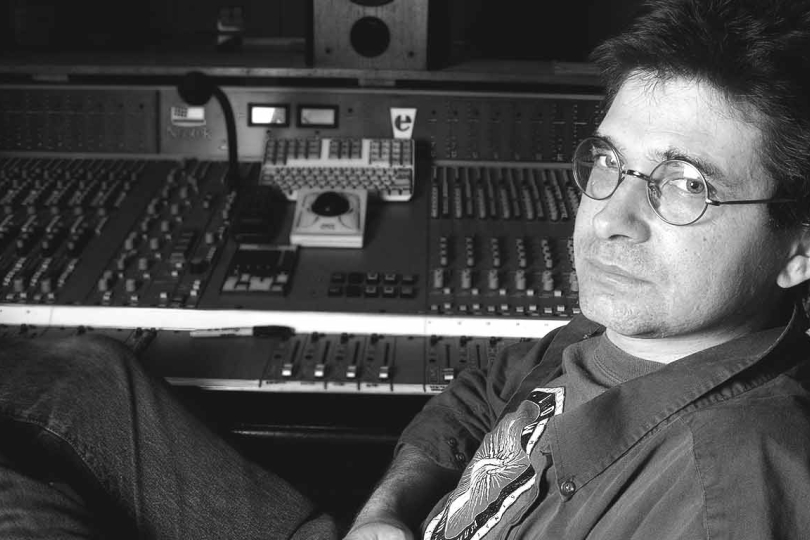 Steve Albini: „Najděte si lidi, kteří smýšlejí stejně jako vy, a držte se jich. Dělejte jen hudbu, která vás baví. Pracujte jen s lidmi, které máte rádi a kterým důvěřujete. Nic nepodepisujte.“ | Foto: swench.net