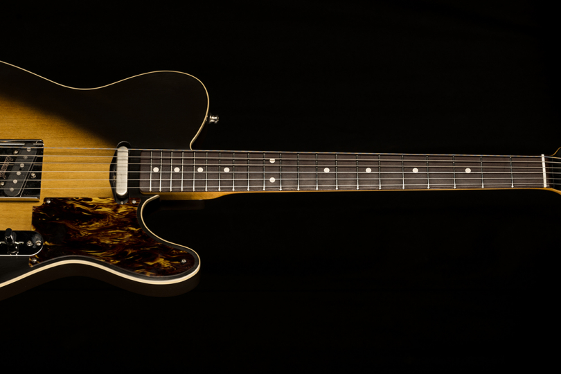 Zdroj: macmull-guitars.com