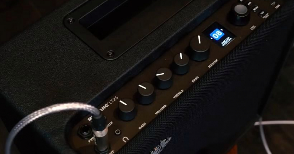 Modelingová komba Fender Mustang LT25 a Rumble LT25 frontman.cz