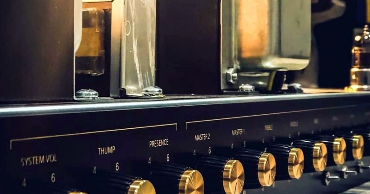 Tříkanálová hlava Friedman BE100 Deluxe | frontman.cz