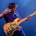 Marcus Miller se svým neodmyslitelným Fender Jazz Bass s javorovým hmatníkem, chromovanou krytkou snímače a typickým slapovým tónem. | Foto: Mezzo
