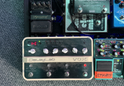 Vox DelayLab, Hardwire Supernatural Verb, MXR Boost Overdrive, EHX Electric Misstress a Boss SL-20 Slicer