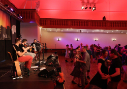 BAL LAB na balfolkovém festivalu Dañserlà v Erlangenu | Foto: Loes van Schaijk
