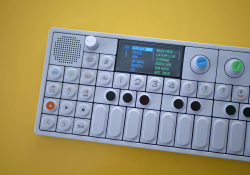 Teenage Engineering OP-1 (foto Dušan Krejdl)