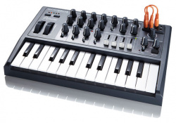 ARTURIA MicroBrute, slušný a dostupný analog