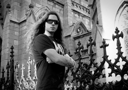 Gus G