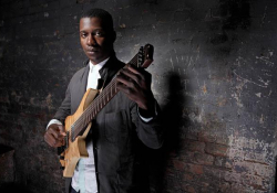 Tosin Abasi