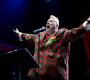 John Lydon a Public Image Ltd. odehráli v Trutnově skvělý postpunkový koncert a samotný Lydon byl i přes svůj věk a poněkud těžkotonážní zjev vynikající. | Foto: David Webr