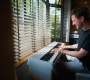 Nástupce populárního FP-30X zachovává klaviaturu PHA-4, ale přidává Piano Reality Sound Engine, nově řešené vestavěné ozvučení, USB-C a integrovanou Wi-Fi. | Foto: Roland
