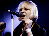 Jak je možné, že zpěvačka Sia vyzpívá naživo Chandelier | Foto: kris krüg