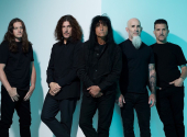 Cesta nekončí. Anthrax na Cursum Perficio dokazují, že thrashmetalová energie nemá datum spotřeby. | Foto: Press