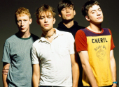 Víte o tom, že Blur byli sice ikonickou britskou kapelou, ale v USA jsou známí jenom díky svému Song 2, ironické skladbě, kterou napsali jako parodii na americkou grunge scénu? | Foto: Wes Candela