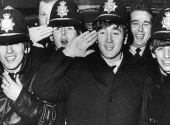 Beatles na návštěvě birminghamské policie. | Foto: Wikimedia commons