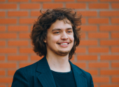První návrh skladby Chill Jan Šesták napsal v rámci seminární práce, která zkoumala vyjadřovací prostředky moderního metalu a jazz fusion. | Foto: Štěpán Filip